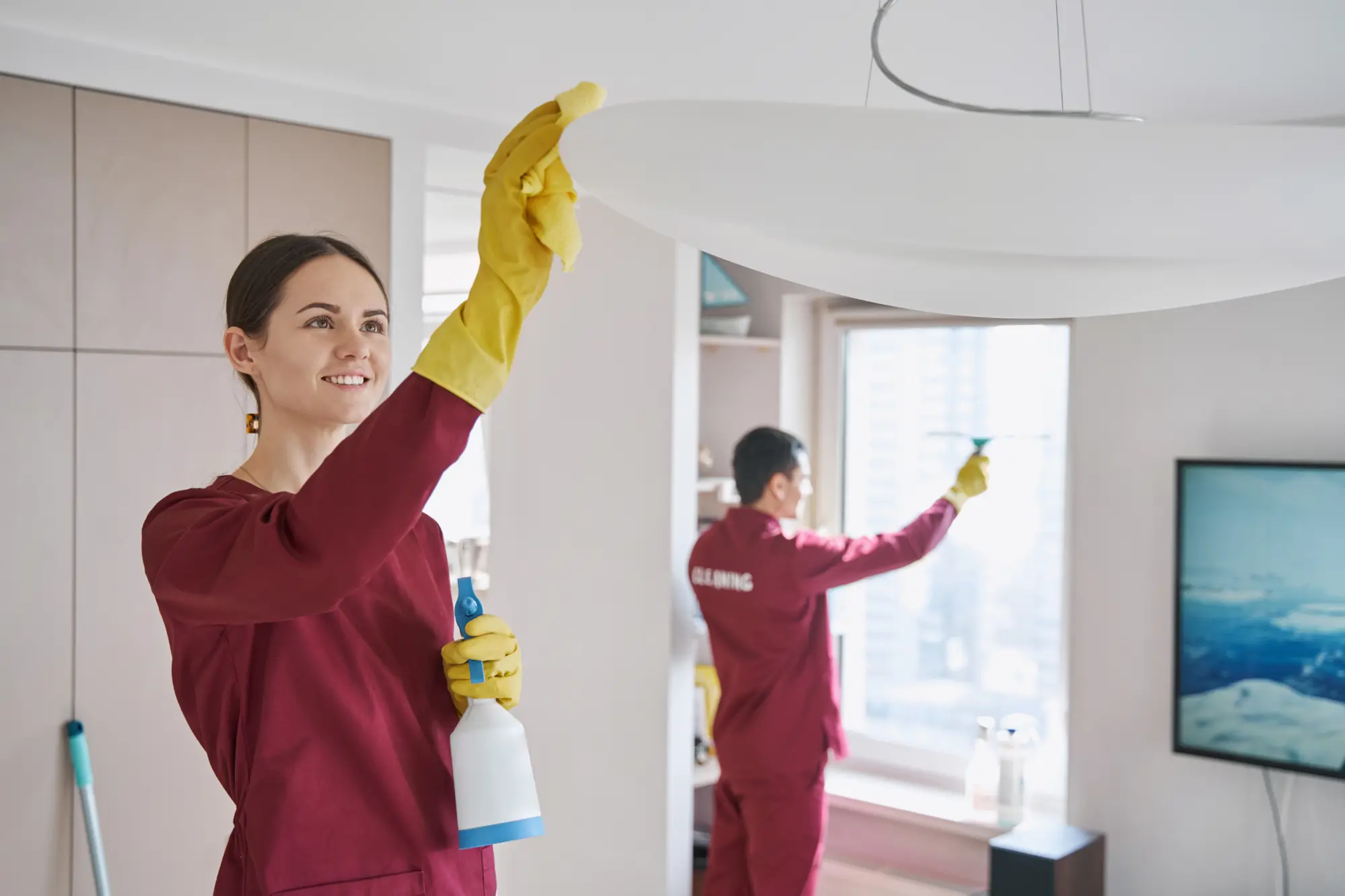 Read more about the article What Are the Signs That Your Home Needs Deep Cleaning Services?